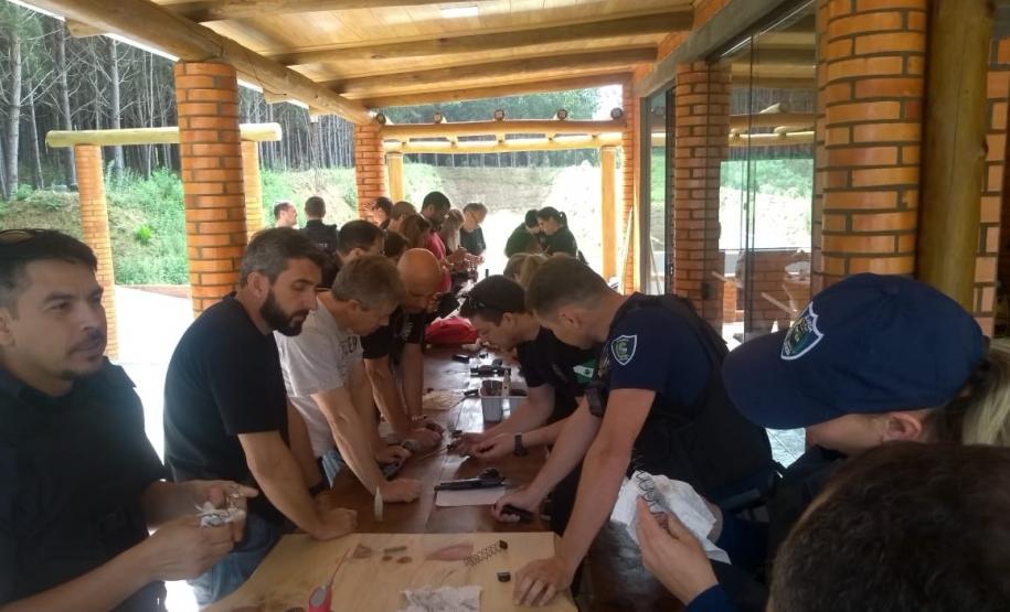 espc Atualização em Armamento e Tiro para 3ª Subdivisão Policial