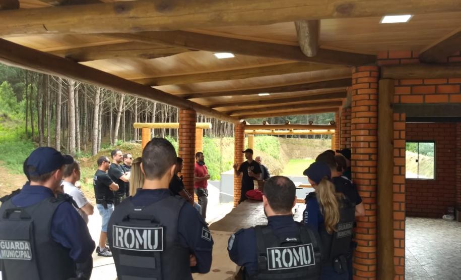 espc Atualização em Armamento e Tiro para 3ª Subdivisão Policial