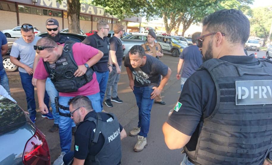 direção defensiva Subdivisão policial de Campo Mourão recebe curso de identificação veicular, direção e escolta